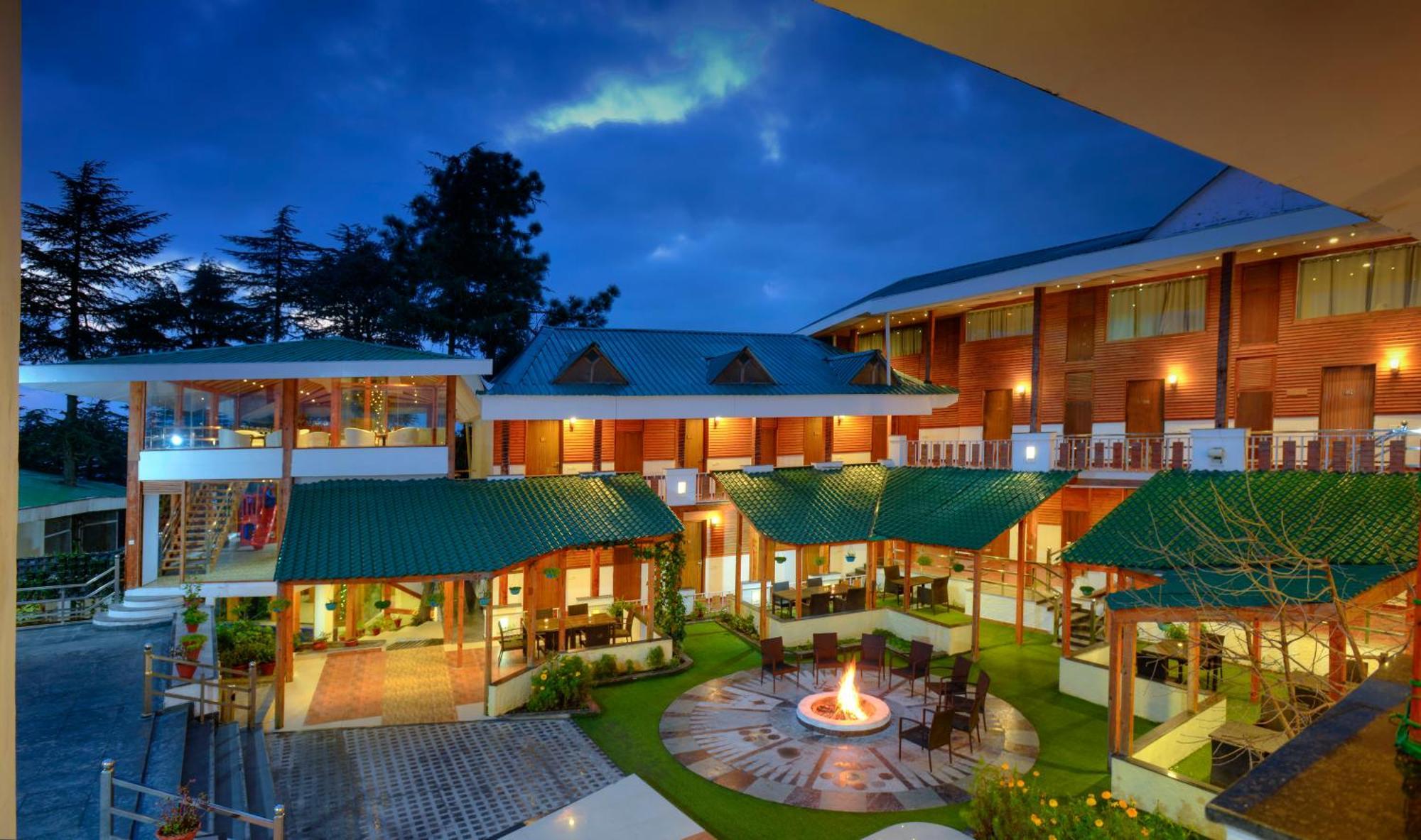 Treehouse Chail Villas Extérieur photo